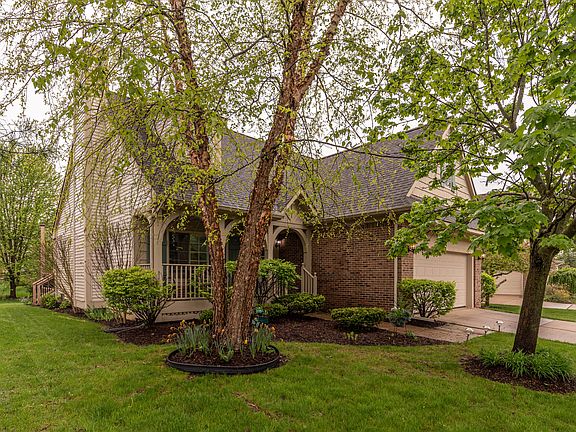 2nd image of 5925 Villa France Ave