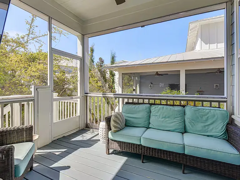 403 Gulfview Cir — Photo 24