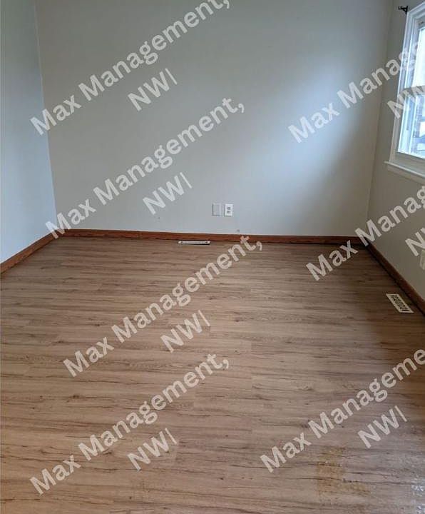 1st image of 948 N Wood St #950
