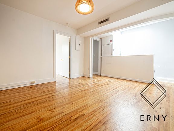 4th image of 532 Gates Ave #2A
