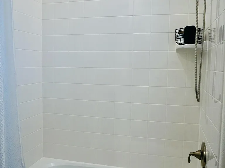 1st floor bath