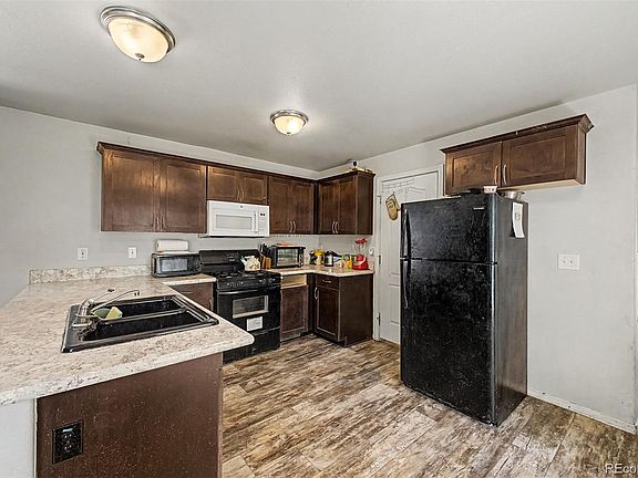 3rd image of 800 S Santa Fe Avenue LOT C10