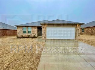 11105 NW 100th St, Yukon, OK 73099