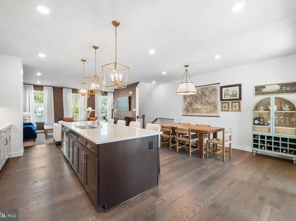 237 W Harvey Ln, Media, PA 19063