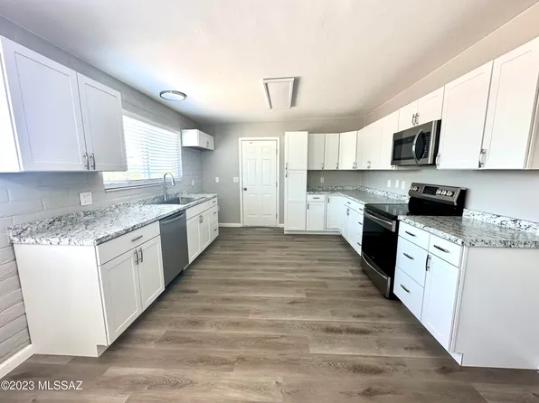 9501 E Stella Rd, Tucson, AZ 85730