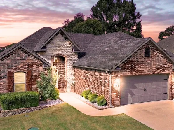 201 Pebble Beach Dr, Cave Springs, AR 72718