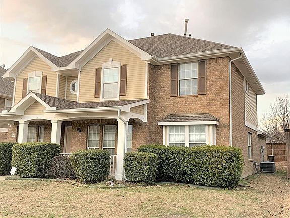 3rd image of 2453 Deer Horn Dr
