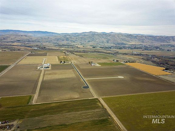 4th image of Idaho Ave Lot 1