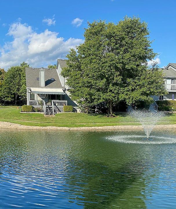 1st image of 102 Cherrybrook Dr