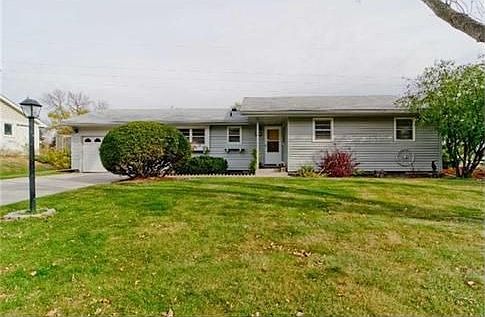 2nd image of 763 Mohican Ln
