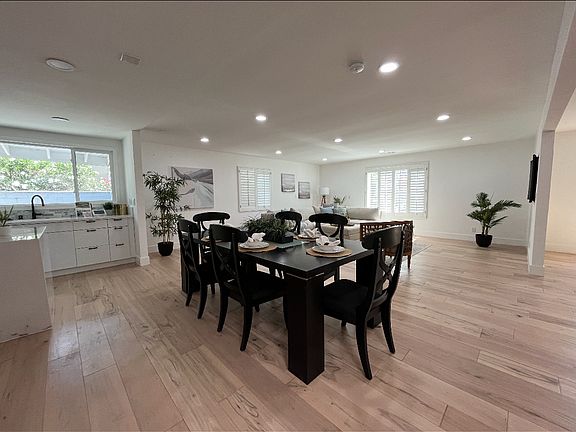 2nd image of 660 S Desert View Dr