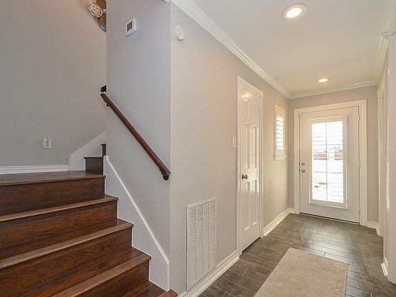 3rd image of 4808 Palmetto St