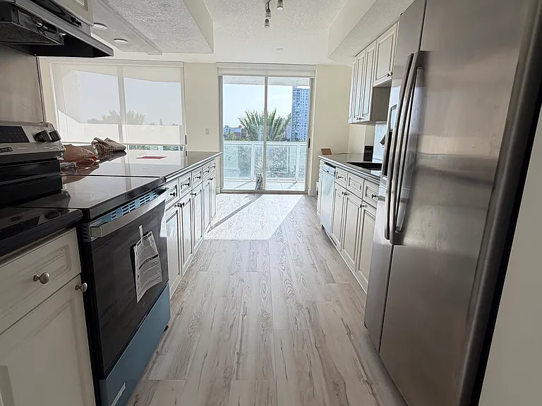 17275 Collins Ave #501 — Photo 7