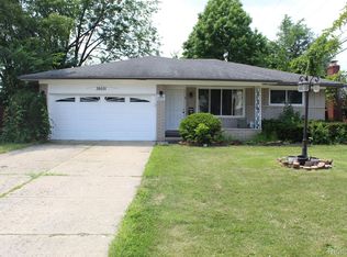 35031 Cavant Dr, Sterling Heights, MI 48310