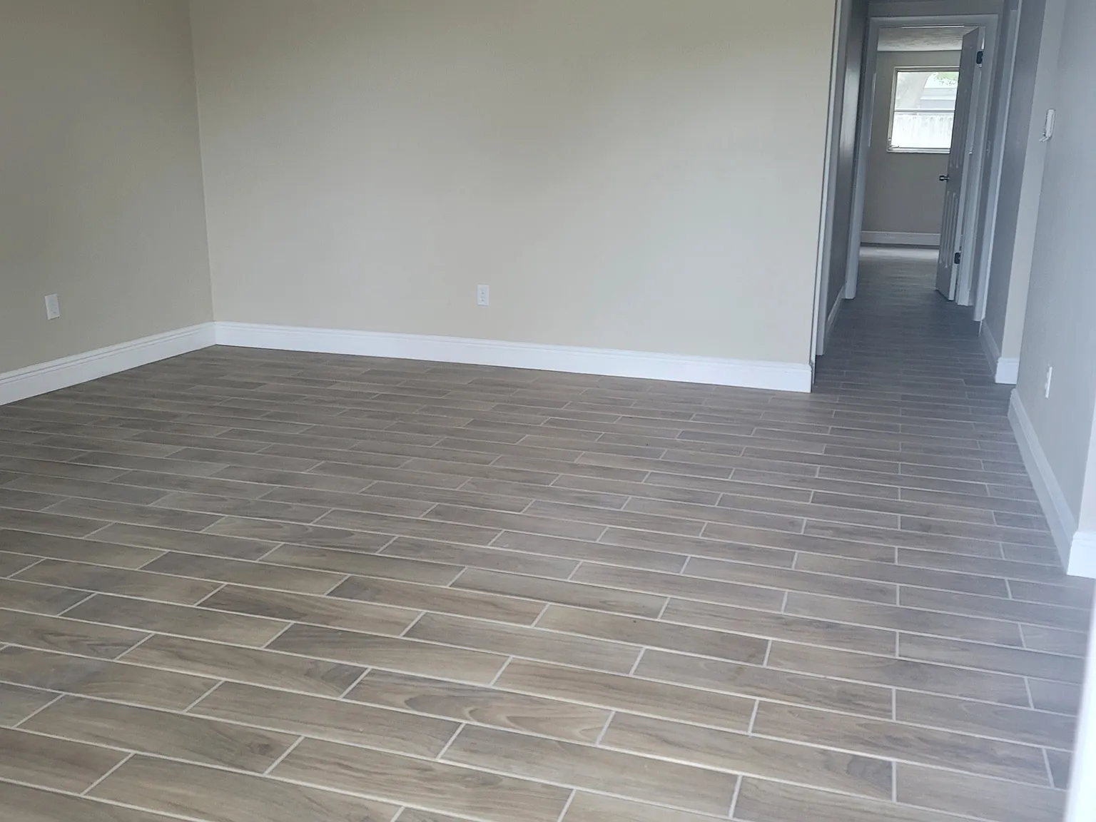 4 bed, 1368 sqft, $2,150 — Photo 2