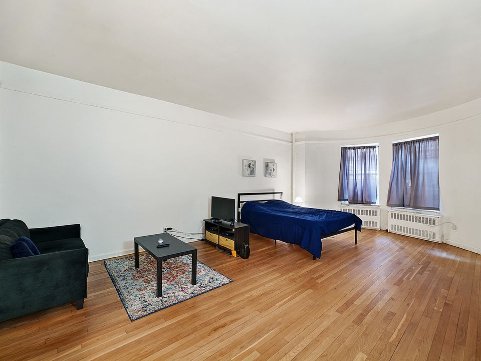 1st image of 43 W 86th St #1A