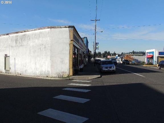 5th image of 1945 Columbia Blvd