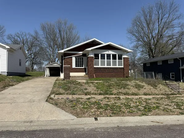 218 Dulaney St, Slater, MO 65349