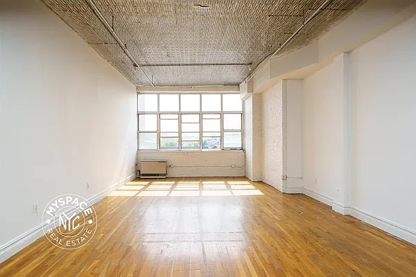 Rented by MySpaceNYC | media 4