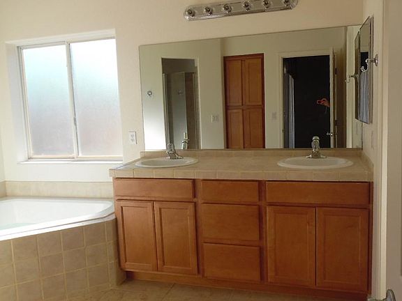 5th image of 4924 S Mesa Roja Way
