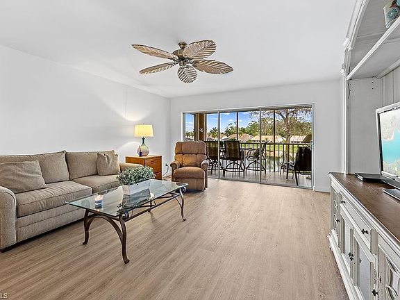 3rd image of 5985 Bloomfield CIR #D203