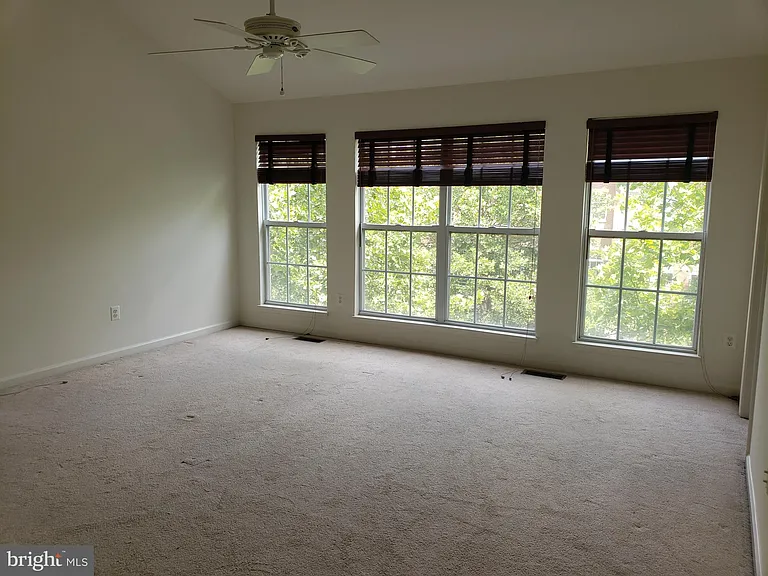 1928 Crescent Park Dr #29B — Photo 24
