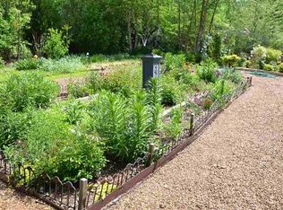 12 Silver Leaf Dr, Jackson, TN 38305