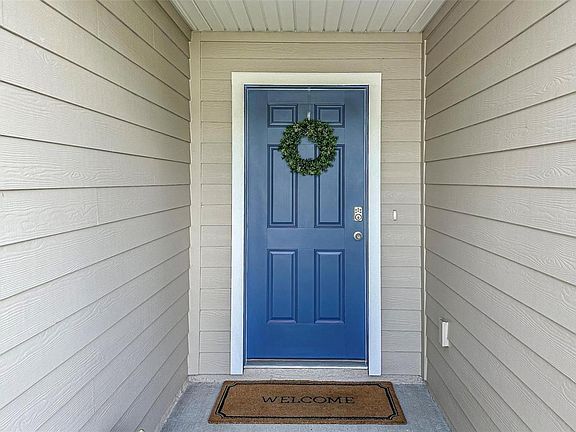 3rd image of 687 Grand Reserve Dr
