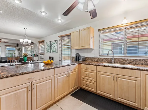 94-435 Kupuna Loop, Waipahu, HI 96797