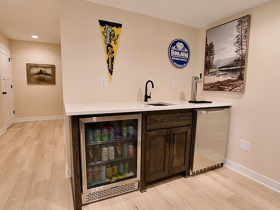 4th image of 2080 Watermark Way