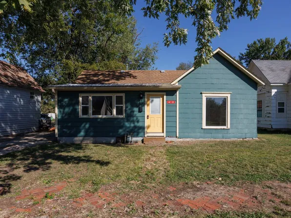 418 E 6th St, Cherryvale, KS 67335