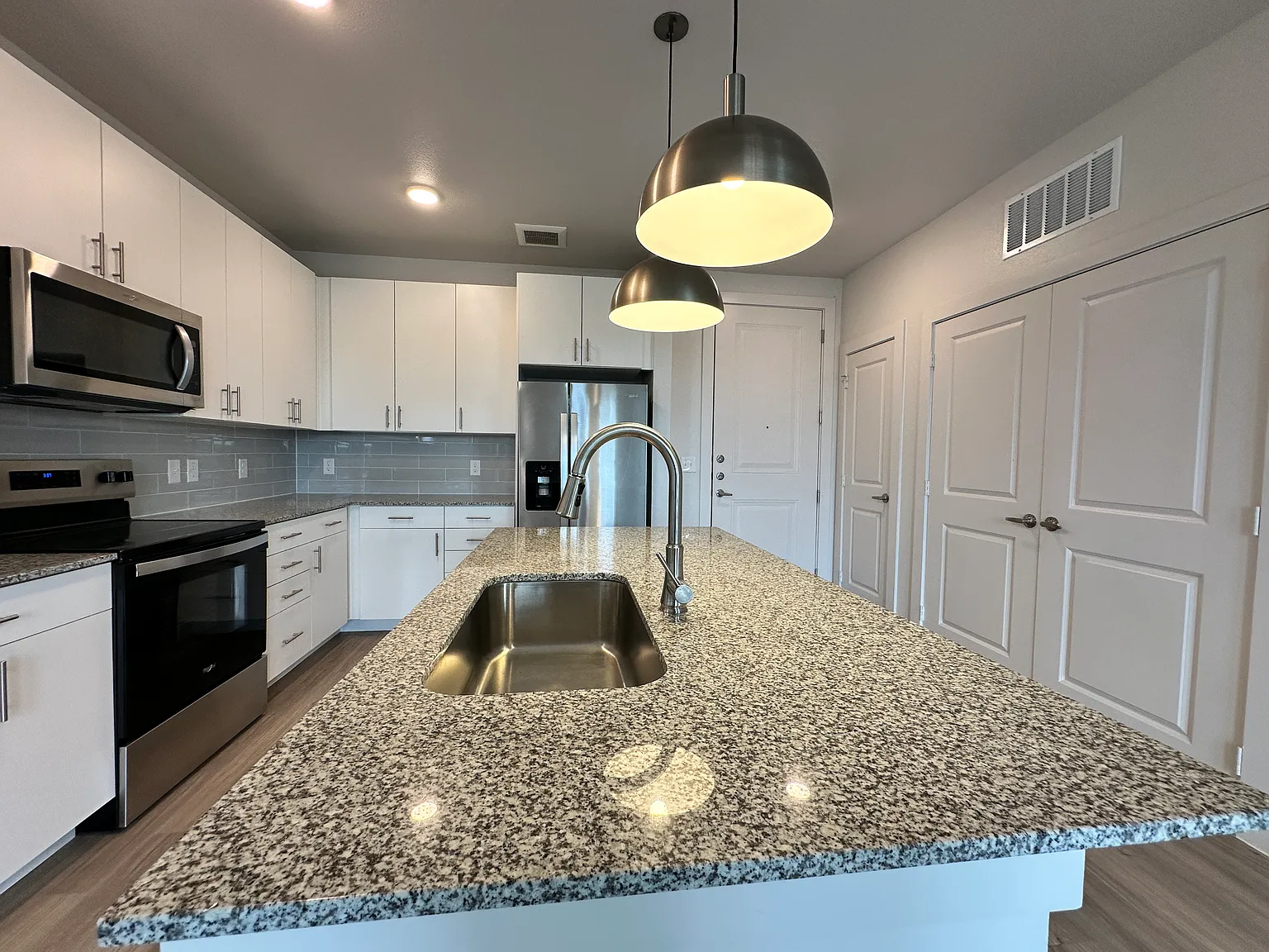 W William Cannon Dr, Austin — Photo 2