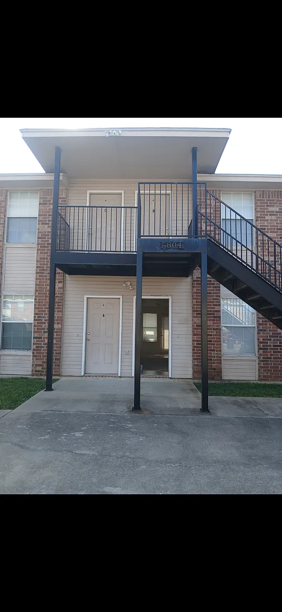 Building Photo - 5804 Redstone Dr