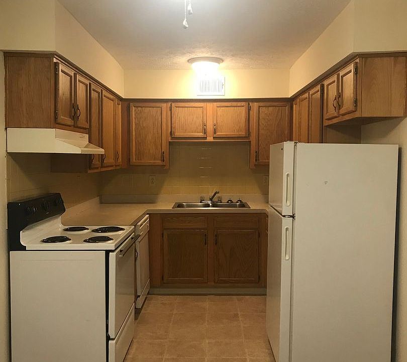 1st image of 904 Tierra Linda Dr #11