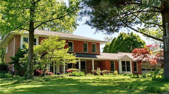1st image of 16 Beverly Dr