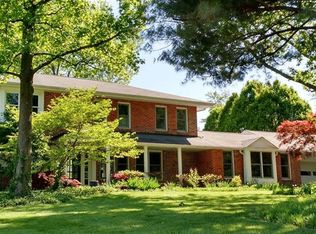 16 Beverly Dr, Saint Louis, MO