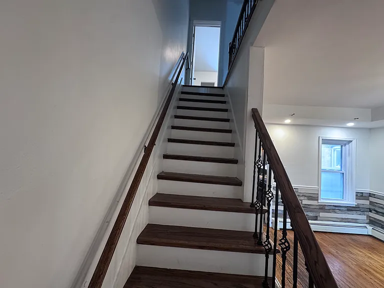 50 South St — Photo 5