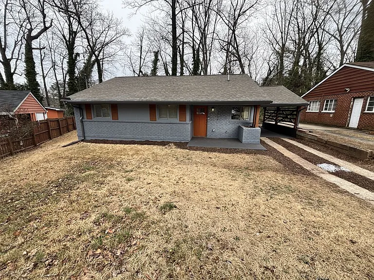 1739 Carter Cir — Photo 14