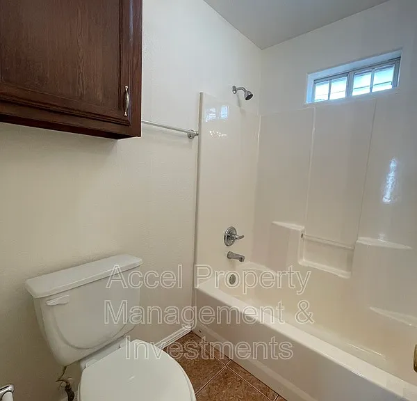 1712 Phoenix St #3 — Photo 18