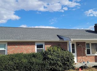 2000 Delmar Orchard Rd, Martinsburg, WV 25403