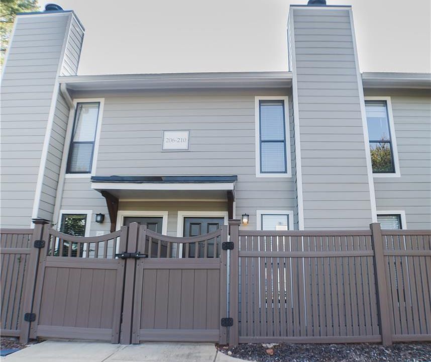 1st image of 208 Park Ridge Cir