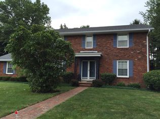 122 Roan Rd, Versailles, KY 40383