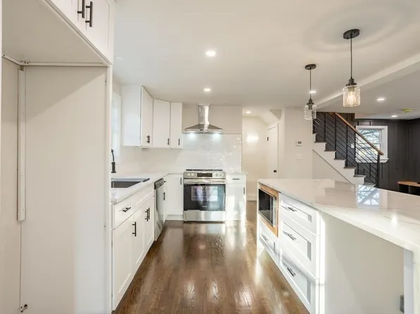 79 Bonham Rd, Dedham, MA 02026
