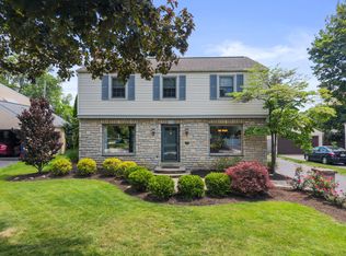 2762 Tremont Rd, Columbus, OH 43221