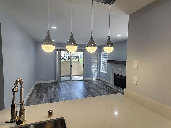 4th image of 2047 Lakeridge Cir Unit 104