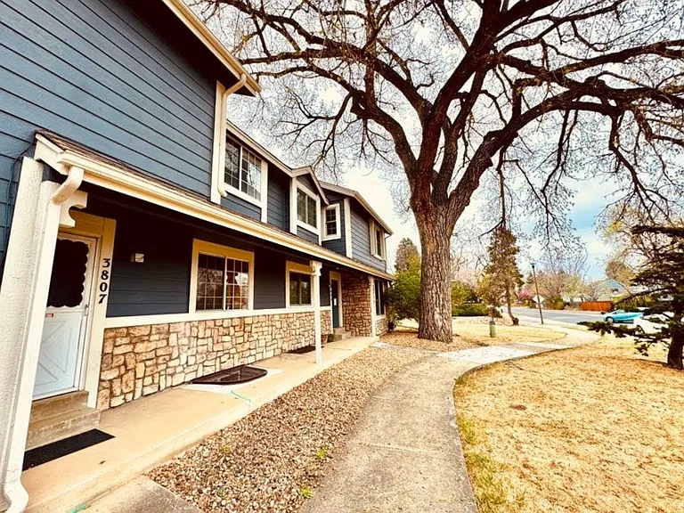 3807 Paseo Del Prado — Photo 41
