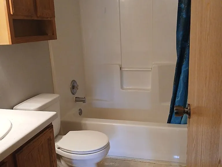 930 N Dakota Ave — Photo 7