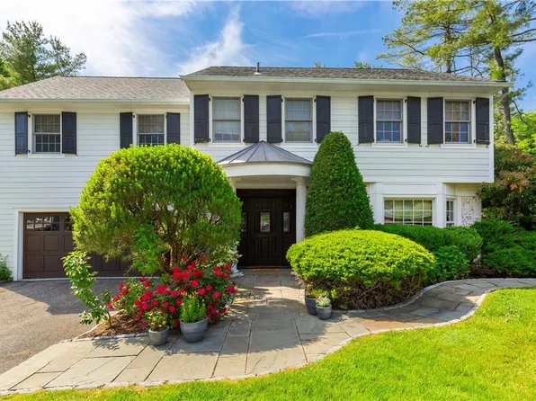 9 Boxwood Place, Rye Brook, NY 10573