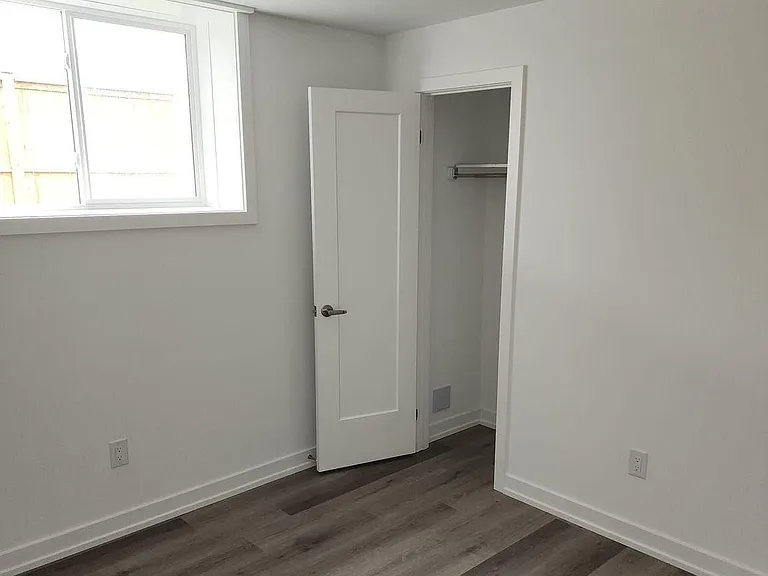 4263 4th Ave #814 — Photo 7
