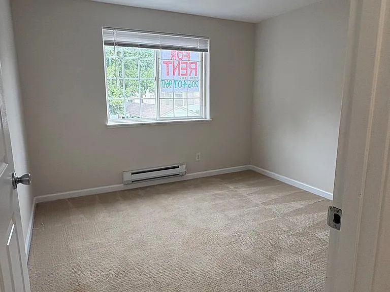 901 Sunset Blvd NE #C310 — Photo 13